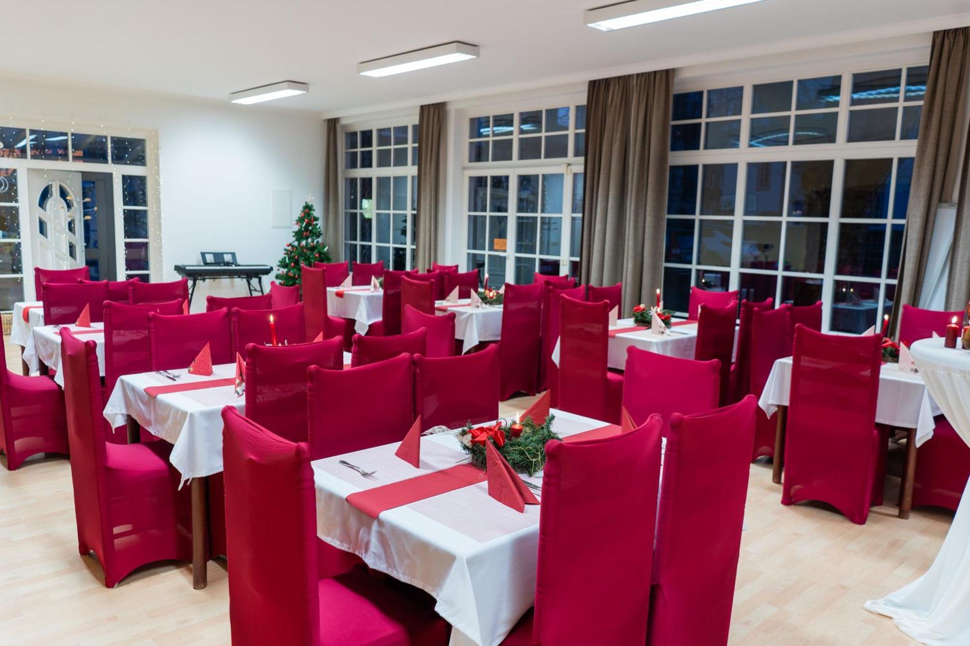 Landhotel & Restaurant Kains Hof Uhlstädt Exteriör bild