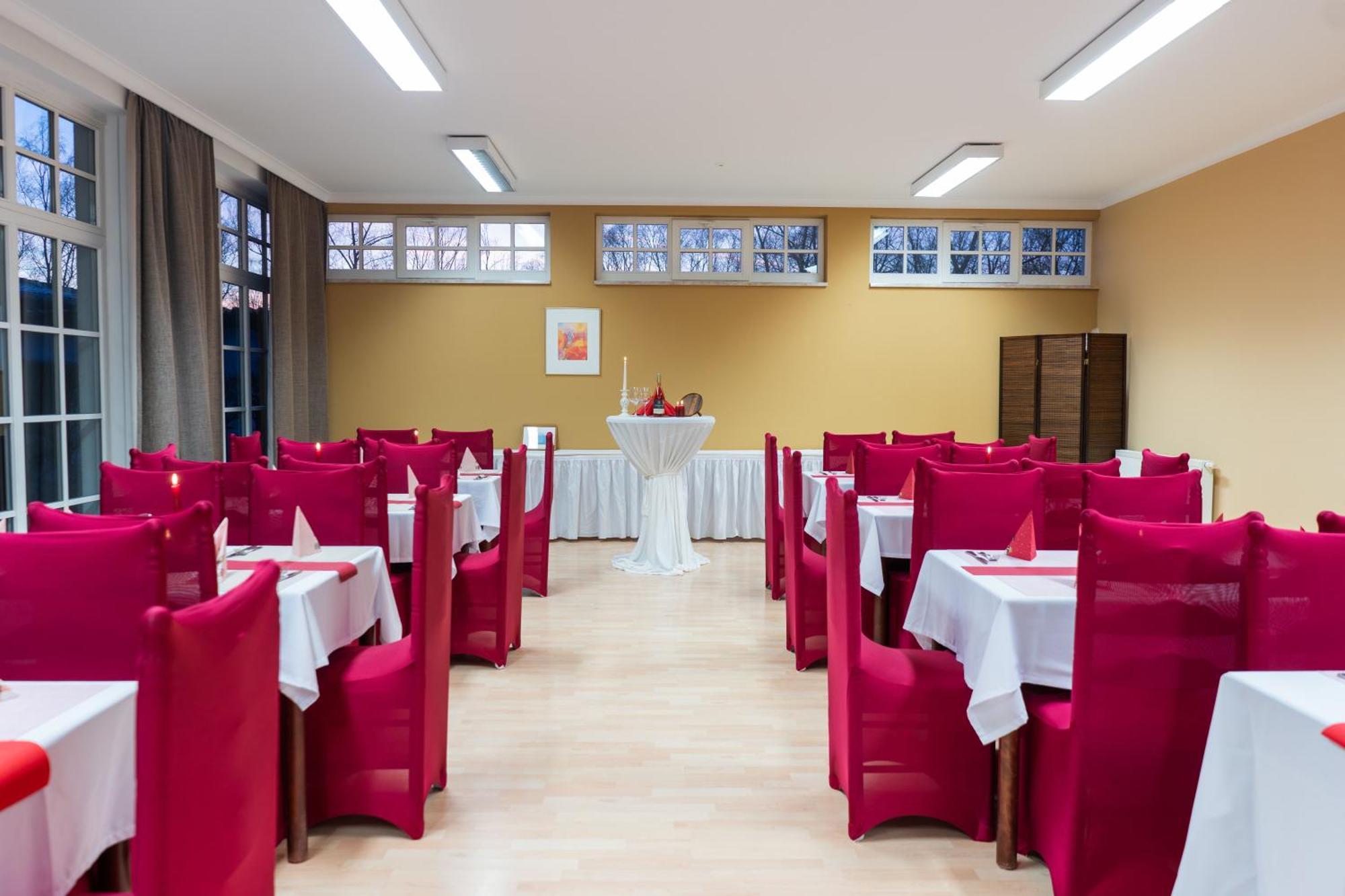 Landhotel & Restaurant Kains Hof Uhlstädt Exteriör bild